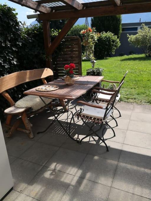 Garten-Wohnung Eschen Buitenkant foto