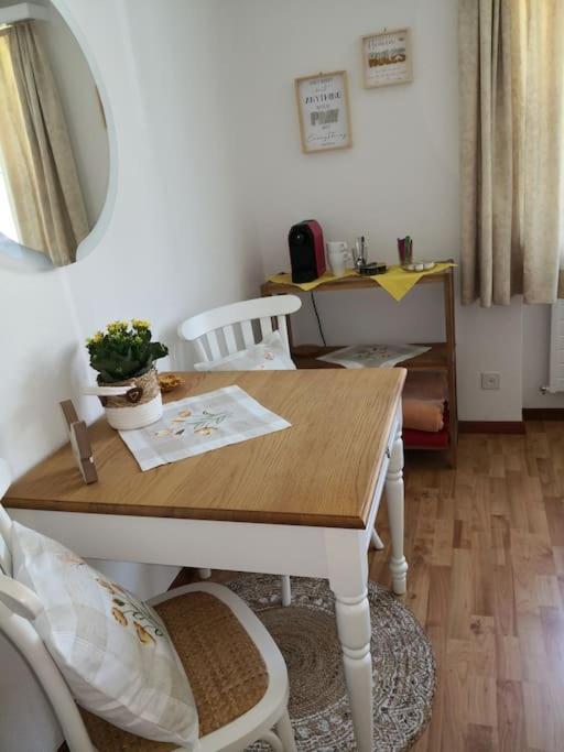Garten-Wohnung Eschen Buitenkant foto