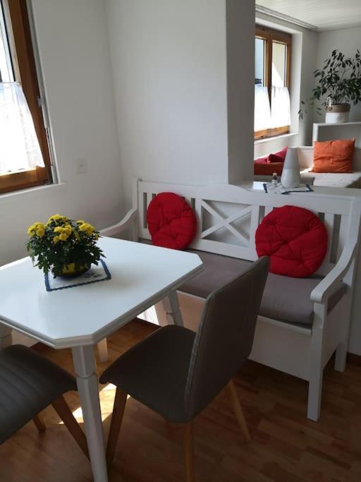 Garten-Wohnung Eschen Buitenkant foto